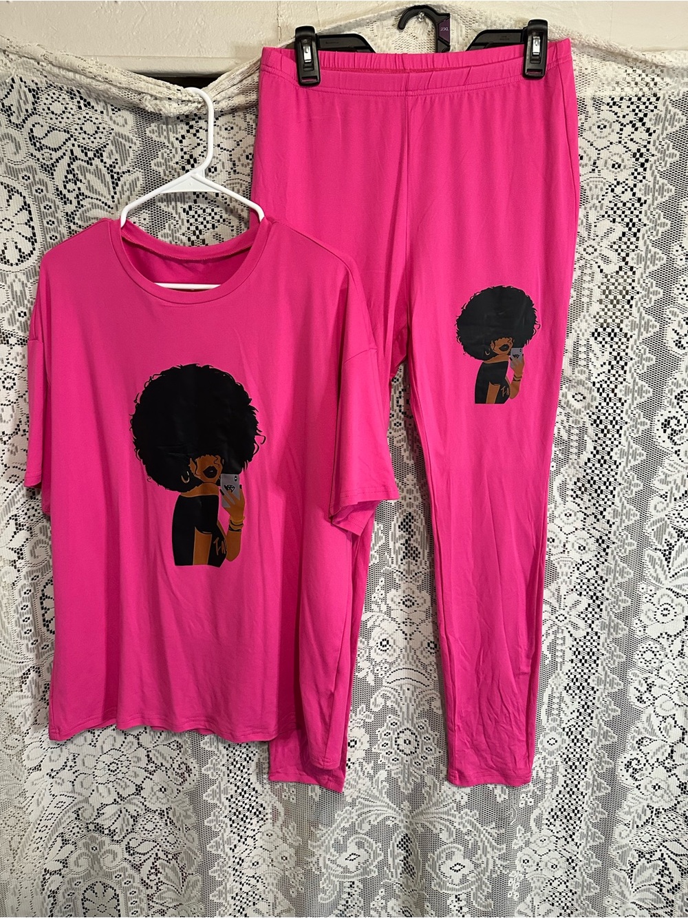 SHEIN Hot Pink Graphic Legging Set with Afro Girl Print